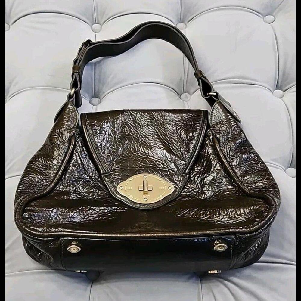 ESCADA Green Distressed Leather Gold Flap Vintage Hobo Bag Shoulder Strap Purse